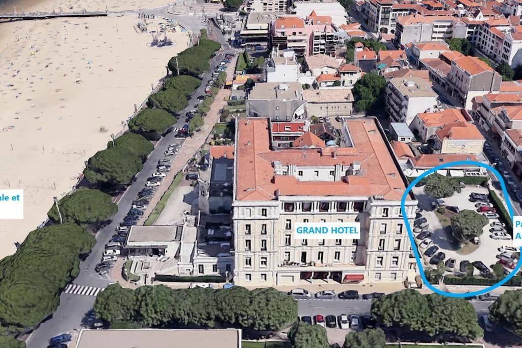 Grand Hotel - Magnifique Appartement Bord De Plage Centrale Arcachon Exterior foto